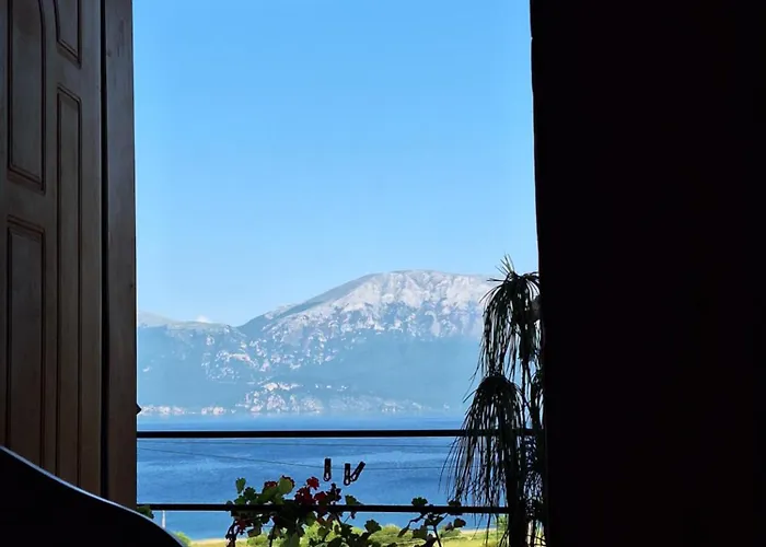 Taku Wonderful View Of Ohrid Vila Udenisht