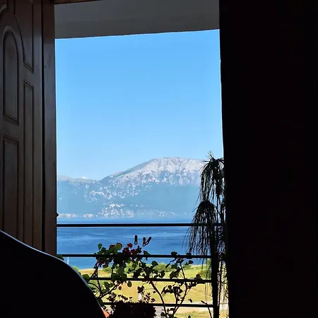 Taku Wonderful View Of Ohrid 别墅 Udenisht
